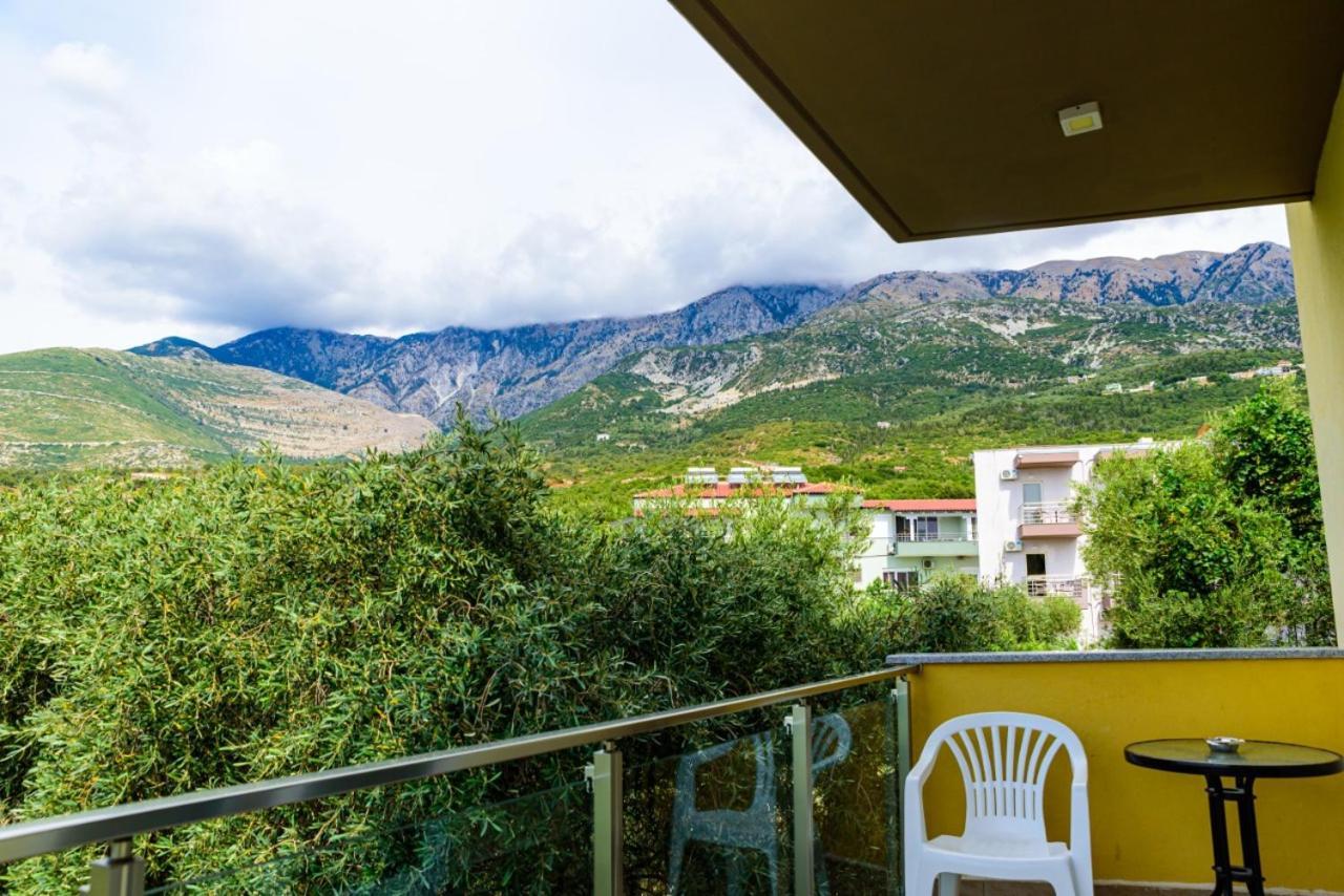 Hotel Orange Dhermi Bagian luar foto
